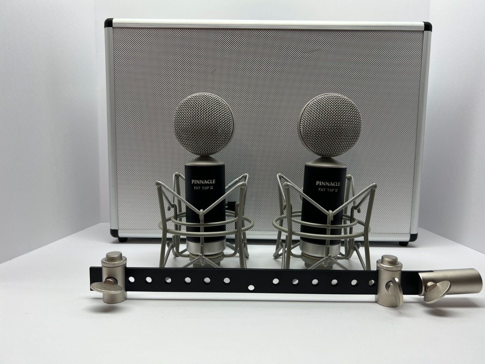 Pinnacle Microphones Fat Top II Black w/Lundahl Stereo Pair Pinnacle Microphones Fat Top II Black w/Lundahl Stereo Pair