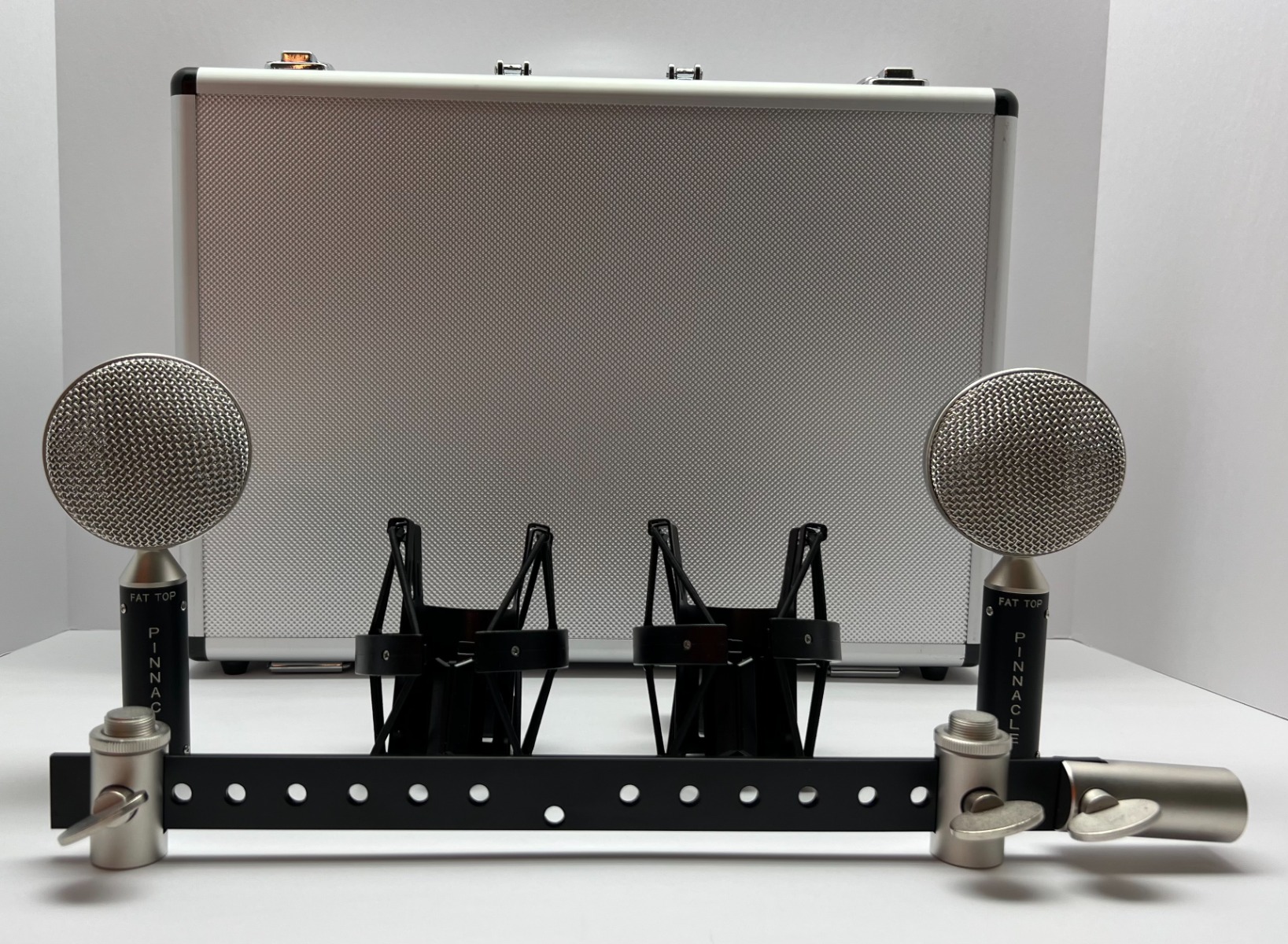 Pinnacle Microphones Fat Top Black Stereo Pair Pinnacle Microphones Fat Top Black Stereo Pair