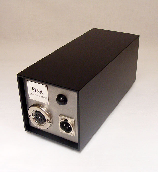 FLEA47 Vintage microphone - two heads combo (Limited Edition) FLEA47 Vintage microphone - two heads combo (Limited Edition)